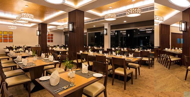 مهاباليبورام Confluence Banquets And Resort المظهر الخارجي الصورة